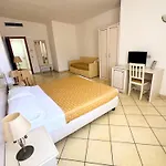 Eden 公寓式酒店