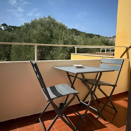 Eden Aparthotel 3*