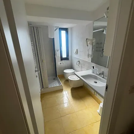 Eden Aparthotel 4*