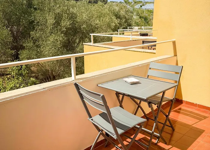 Apartahotel Eden 3*